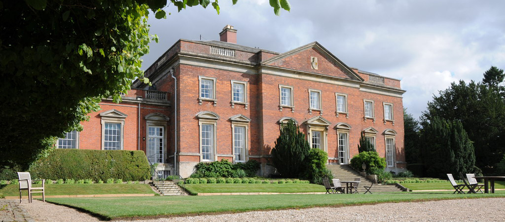 Kelmarsh Hall