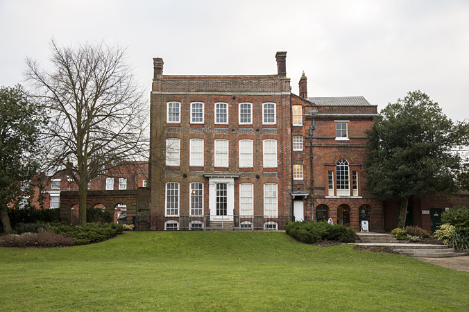Hollytrees Museum, Colchester and Ipswich Museum Service: Colchester Collection