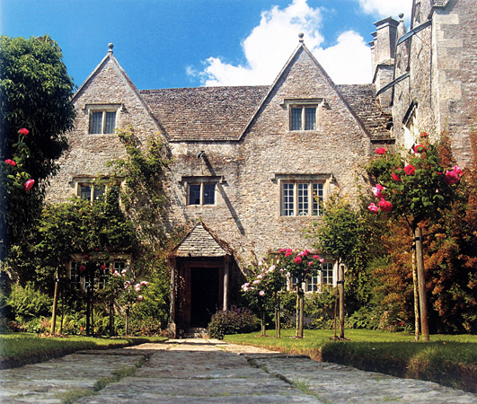 Society of Antiquaries of London: Kelmscott Manor