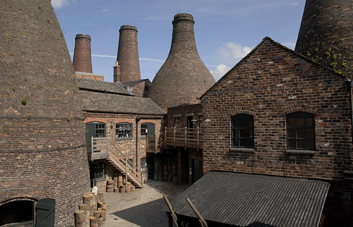 Gladstone Pottery Museum | Art UK