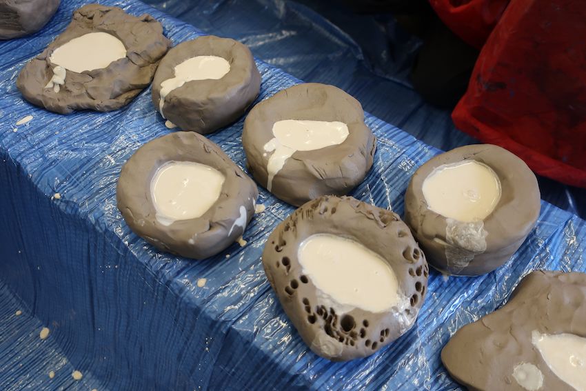 Caly moulds filled with plaster