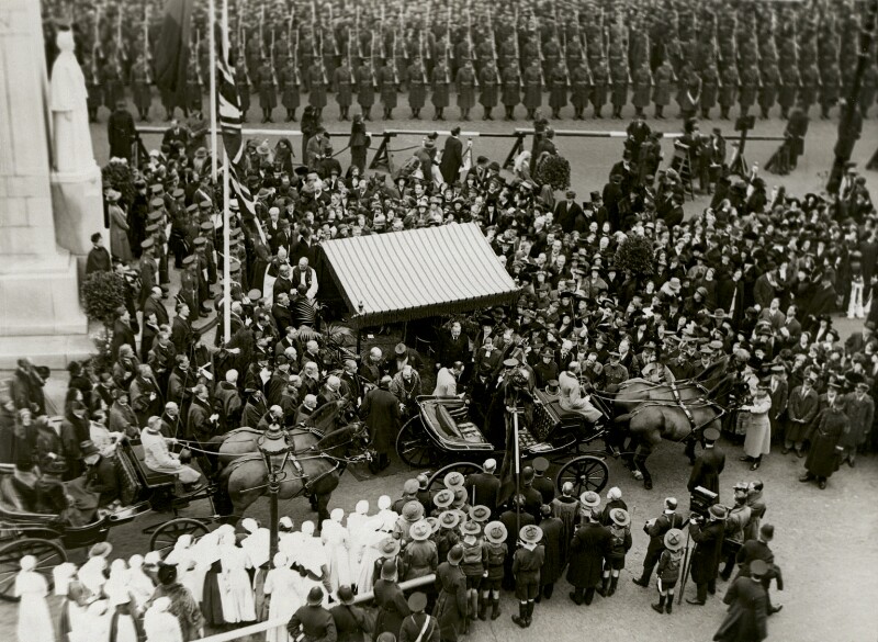 The unveiling of George Frampton's statue of Edith Cavell