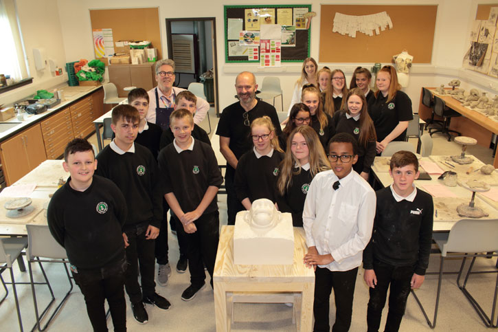 The pupils and Kenny Hunter at the Masterpieces in Schools event