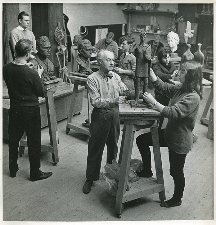 Benno Schotz teaching at Glasgow School of Art