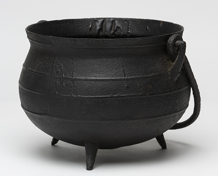 Cauldron used by Elizabeth Webb, the 'White Witch of Dartmoor', c.1900