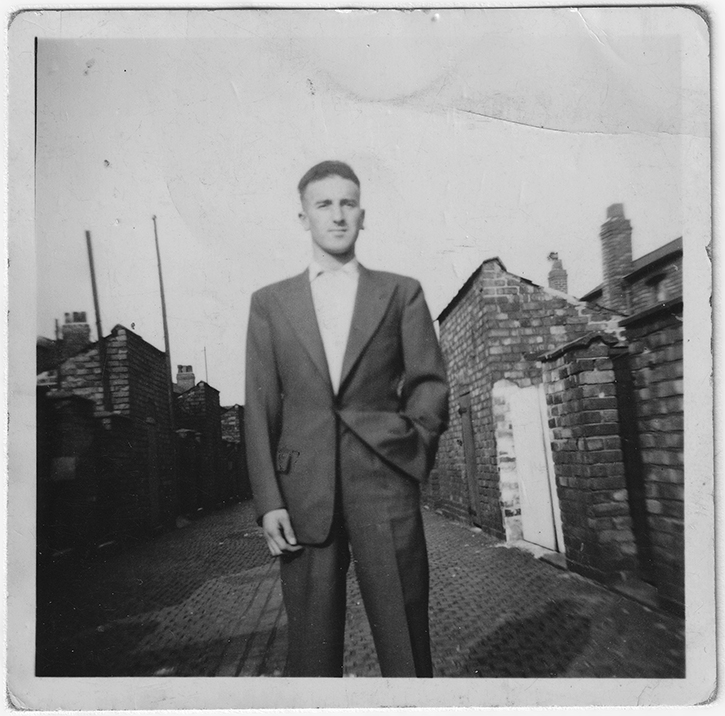 Eric in a back alley of Hume Street