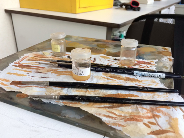 Conservator's palette used for touching up paint loss on Anthony Green's 'The Dinner Party'