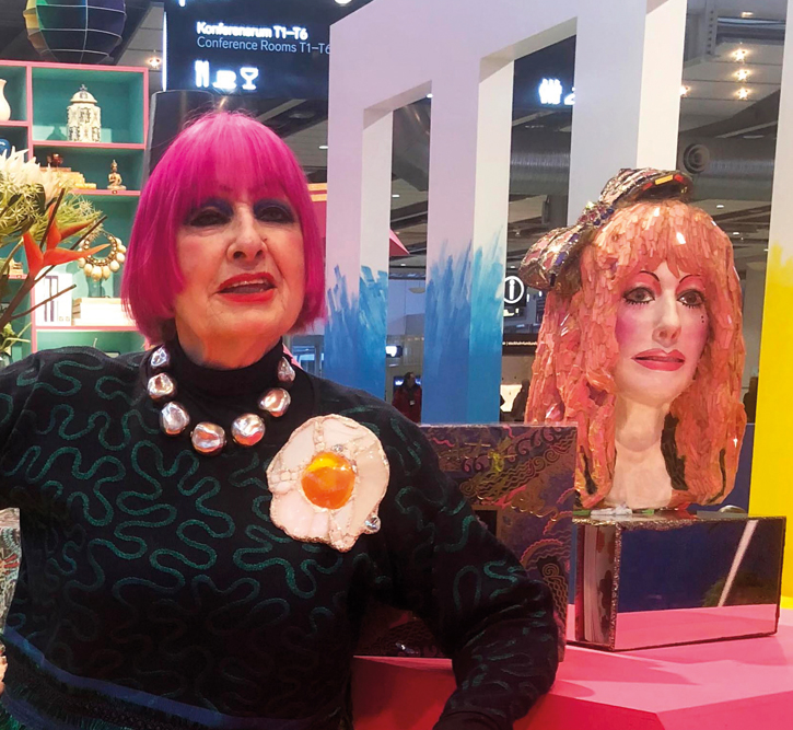 Zandra Rhodes with her portrait bust, now in the National Portrait Gallery collection