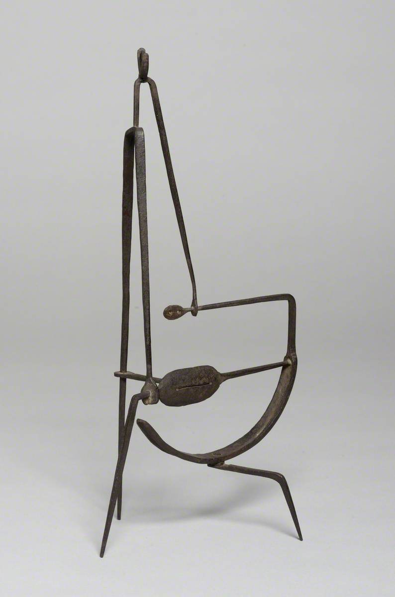 Crouching Woman / Menyw yn ei Chwrcwd