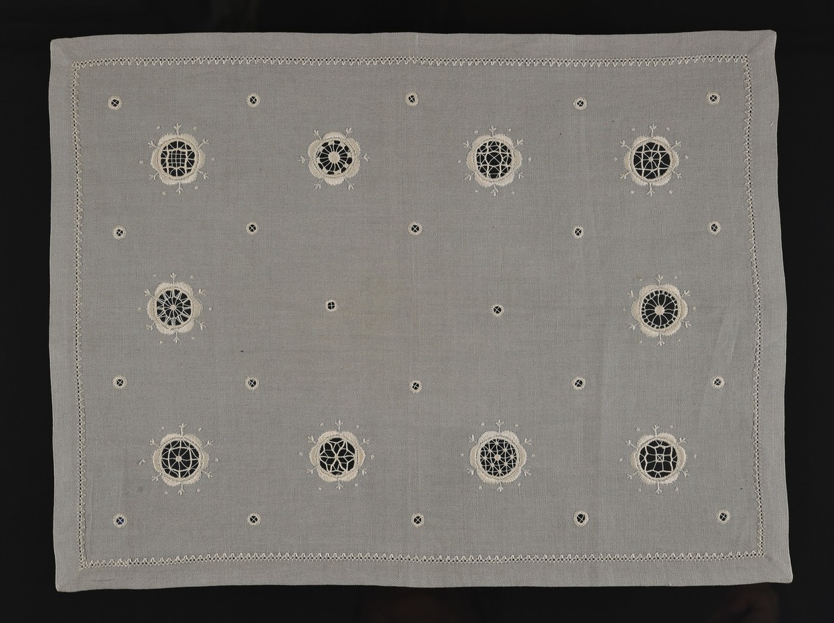 Cloth (Tray Cloth)