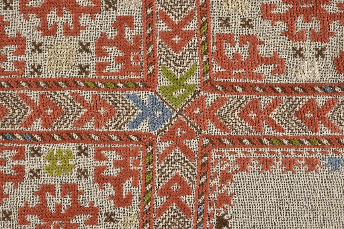 Cloth (Tablecloth)