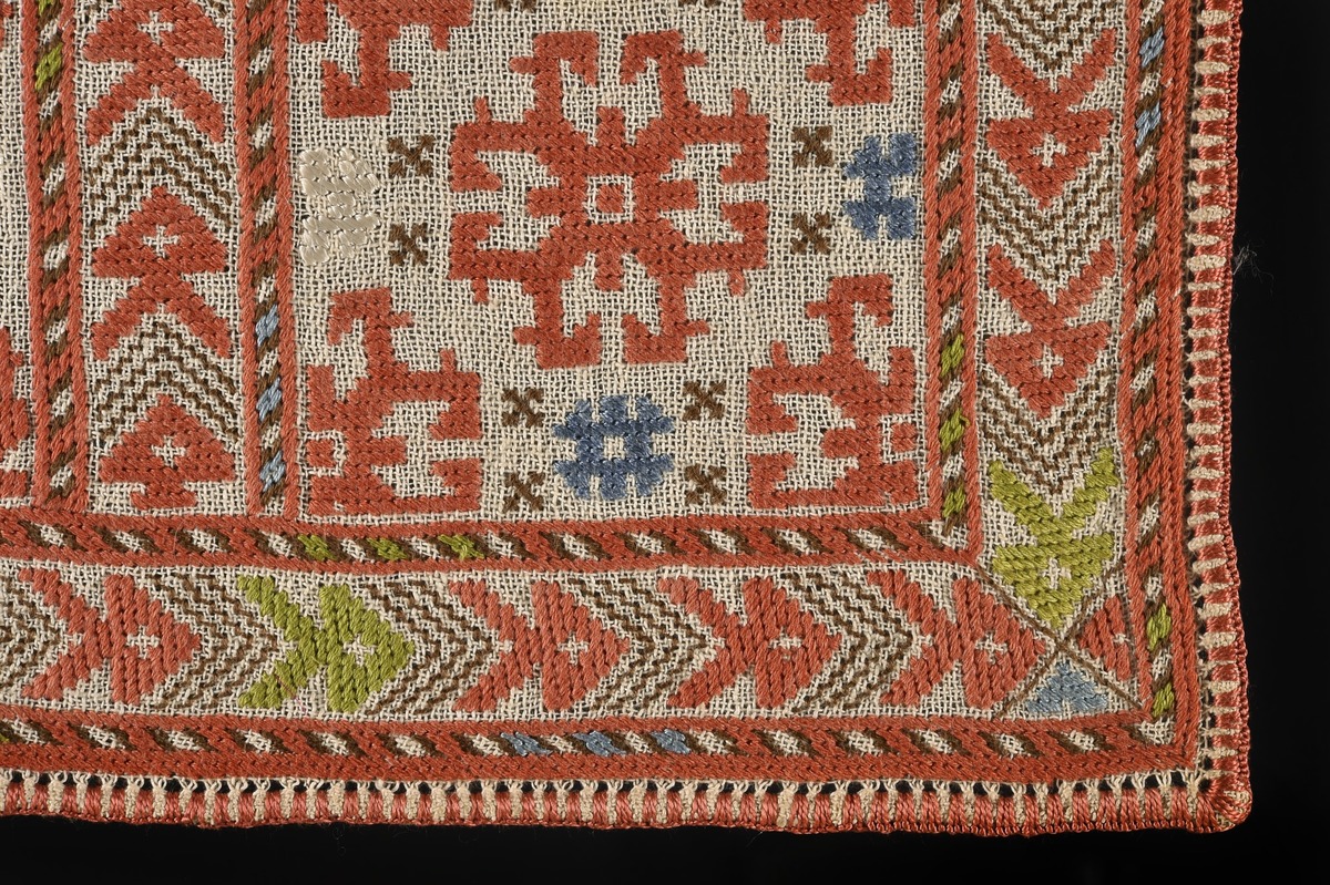 Cloth (Tablecloth)