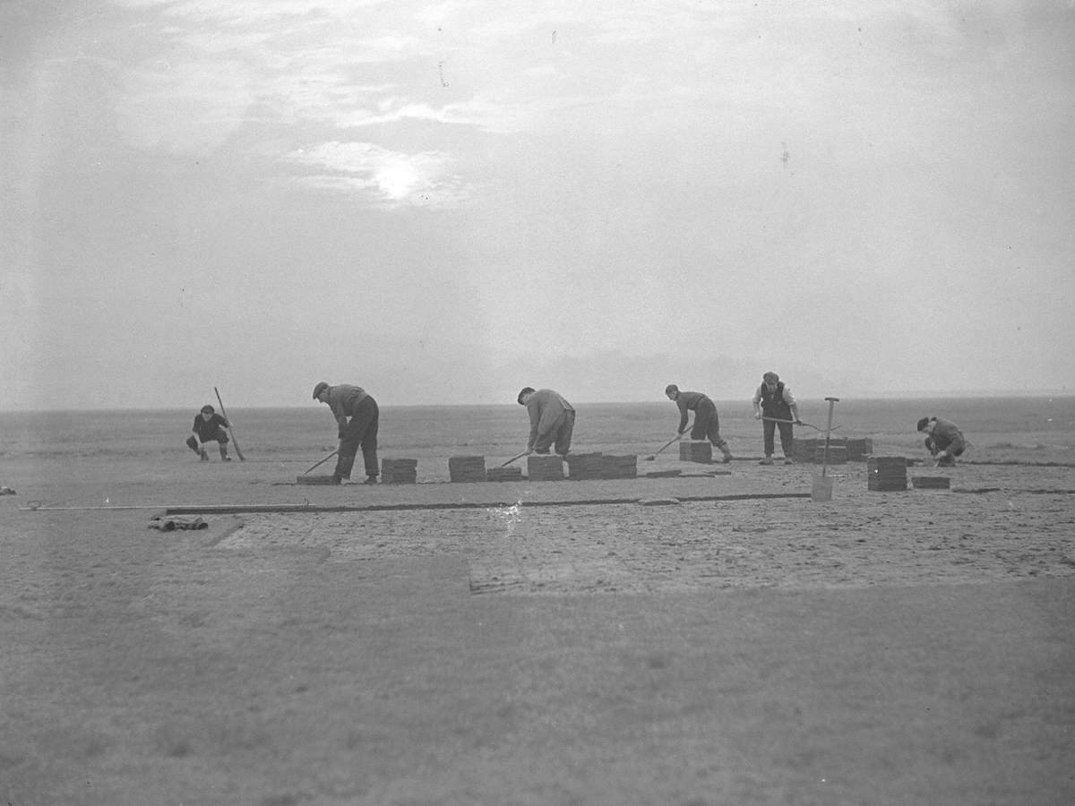 Turf Cutting at Flookburgh