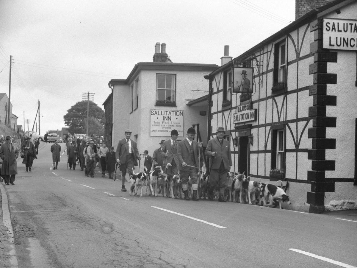 Fox Hounds outside 'Salutation Inn' at High Heskett