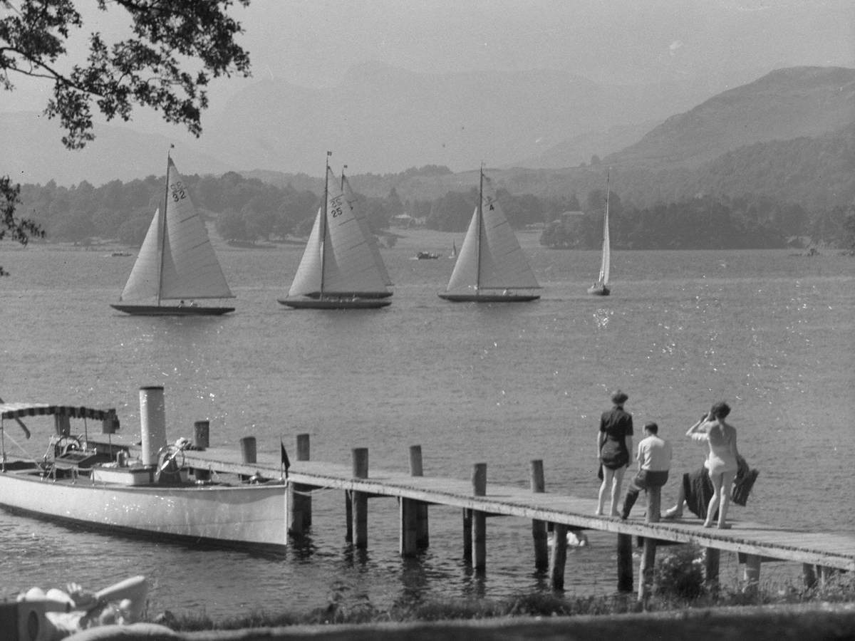 Class Sailing near Waterhead