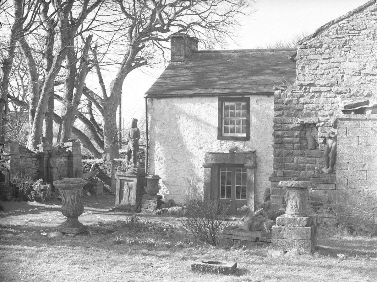 Reagill Wing of House with Vases