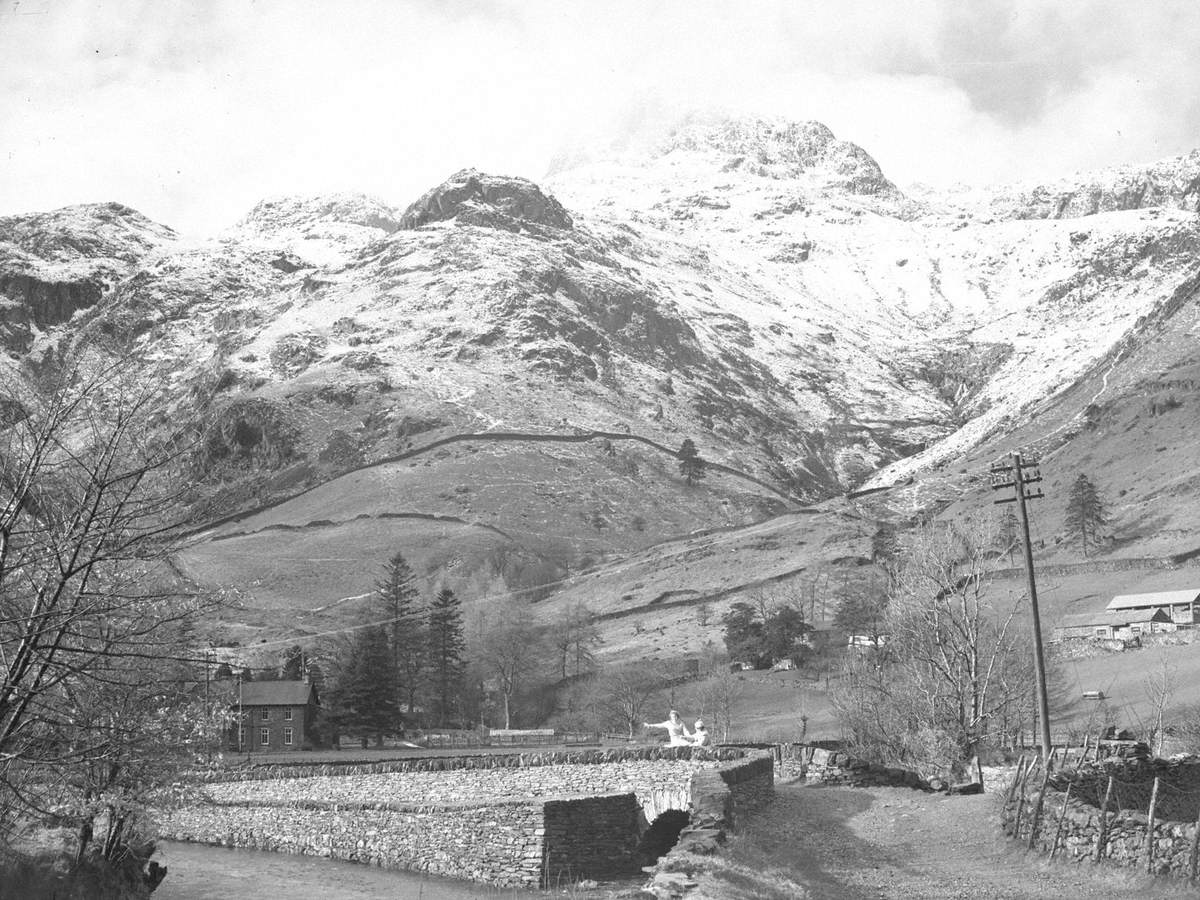 Langdale Pikes in Winter