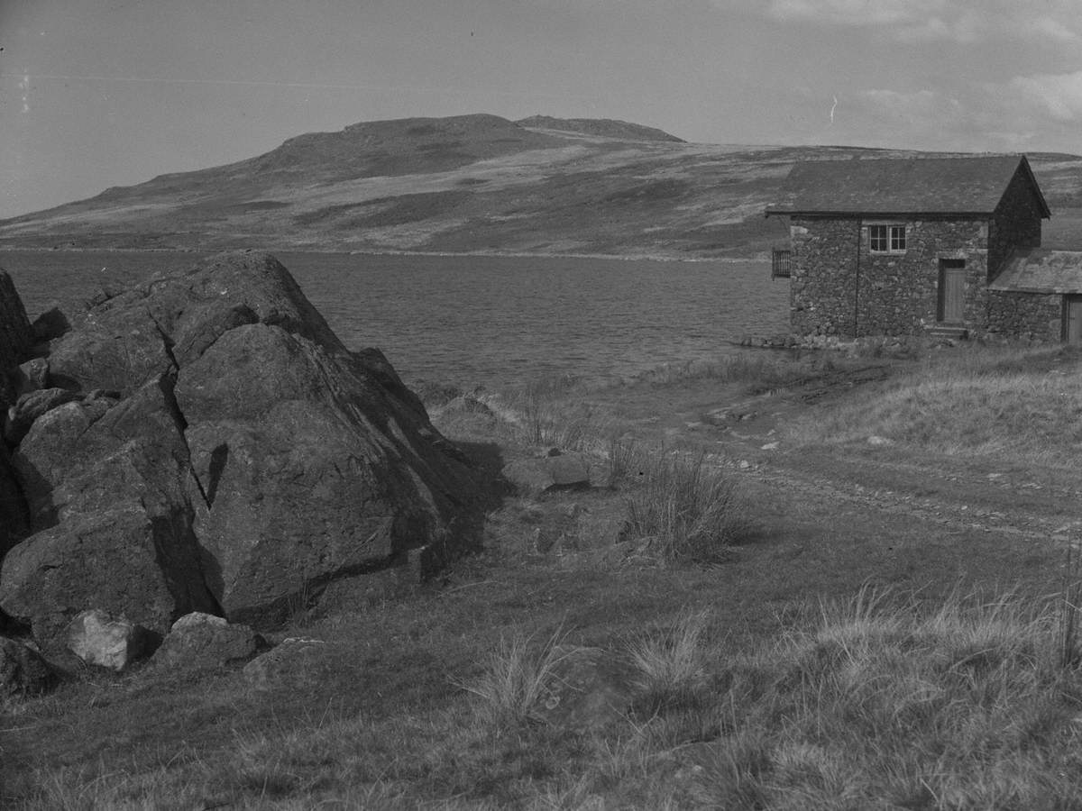 Edge of Devoke Water