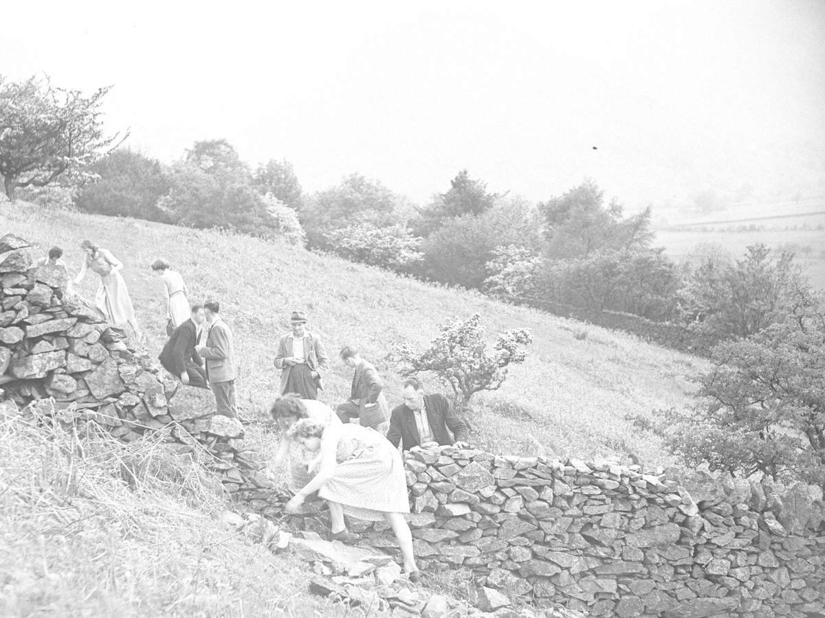 Walling