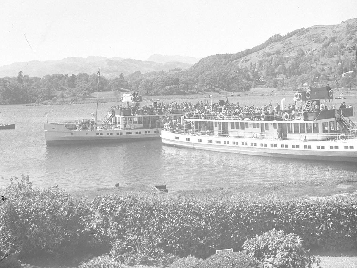 MV 'Teal' and MV 'Swan' at Waterhead