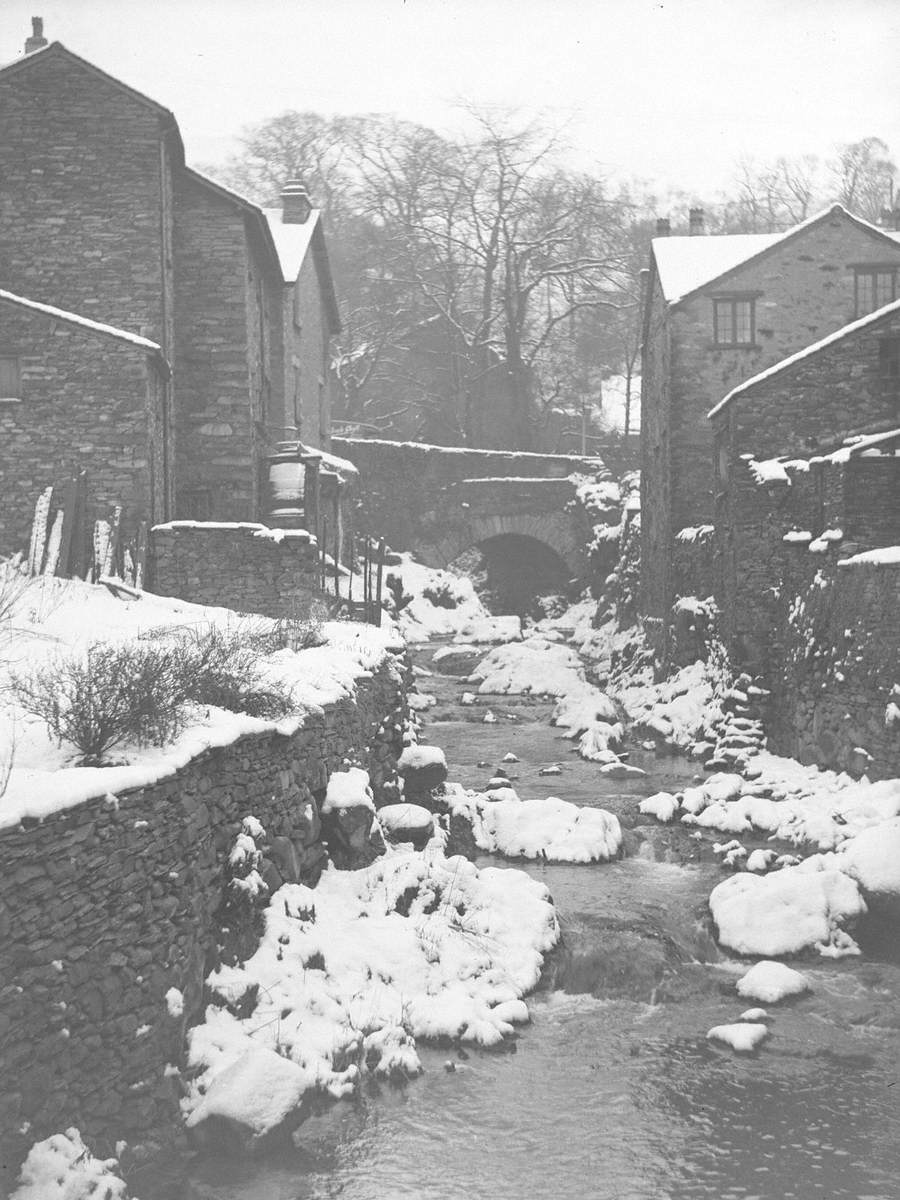 Mills Stream in the Snow