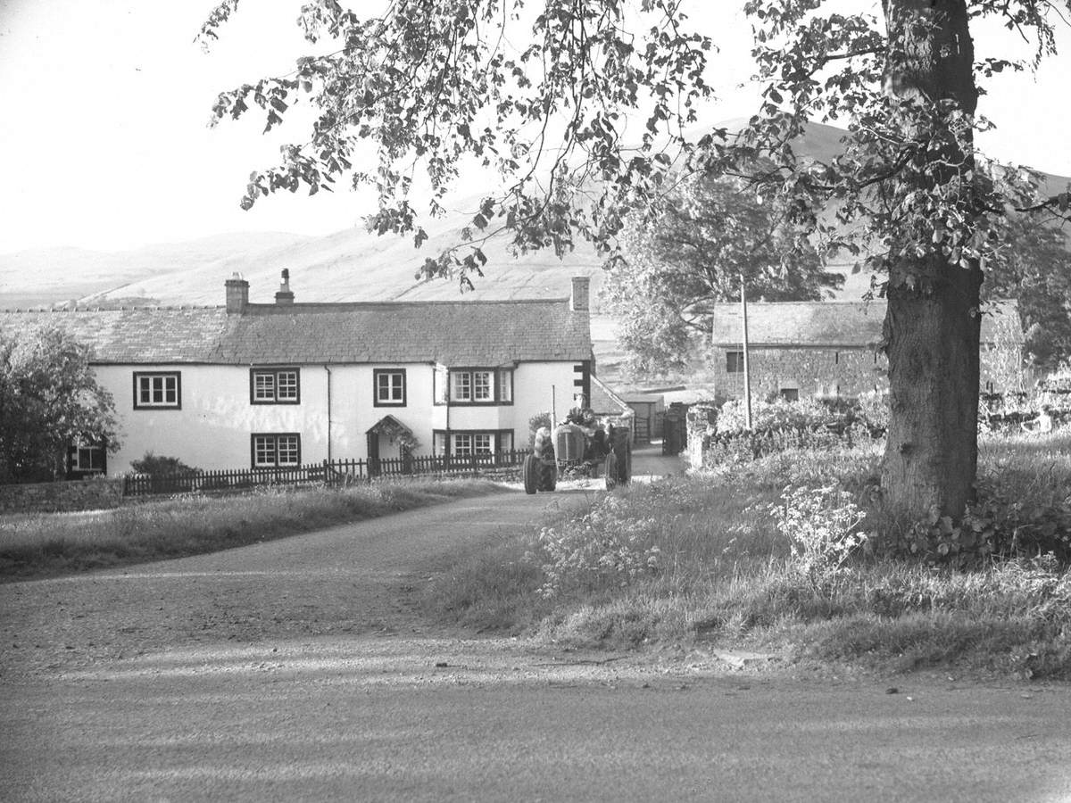 Tractor at Dufton
