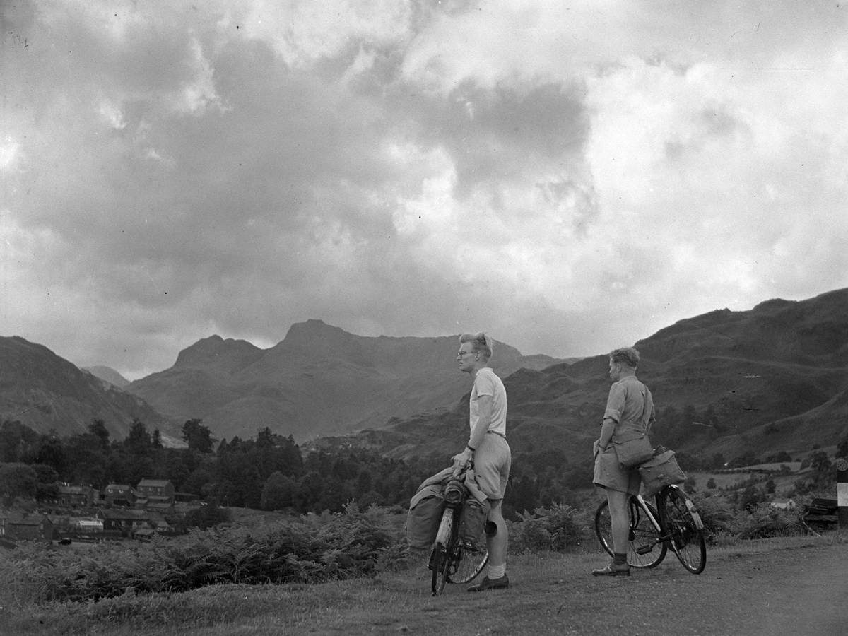 Cyclists at Elterwater | Art UK