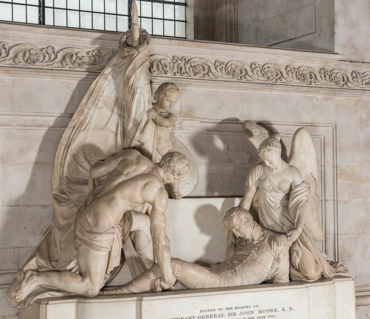 Monument to Lieutenant General Sir John Moore (1761–1809)