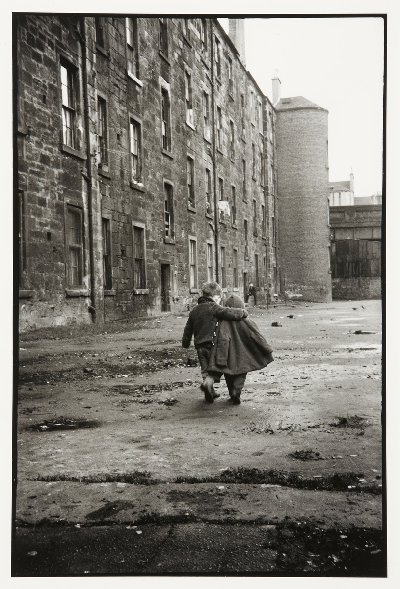 Comforting Arm, Gorbals