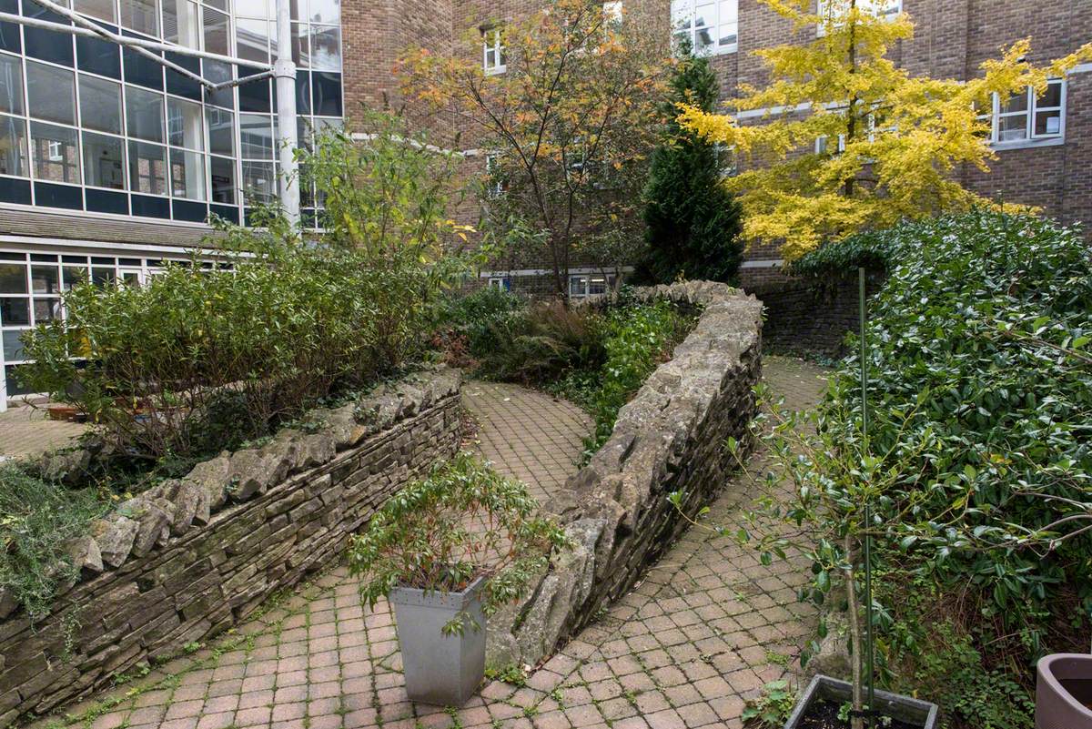 Open Sky, Curving Stone