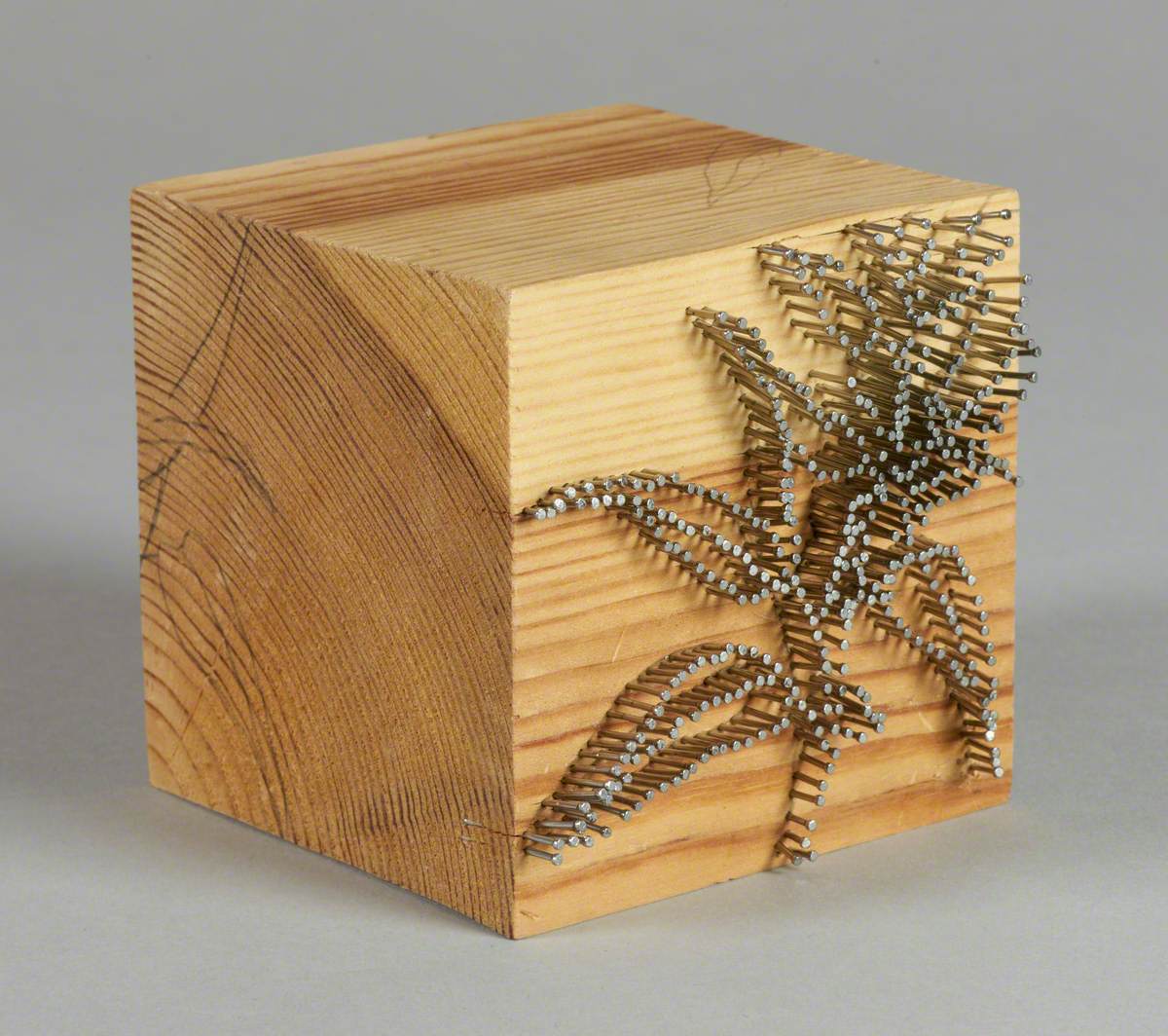 121 Linked Cubes: Cube featuring a Jute Stem Design created from Nails