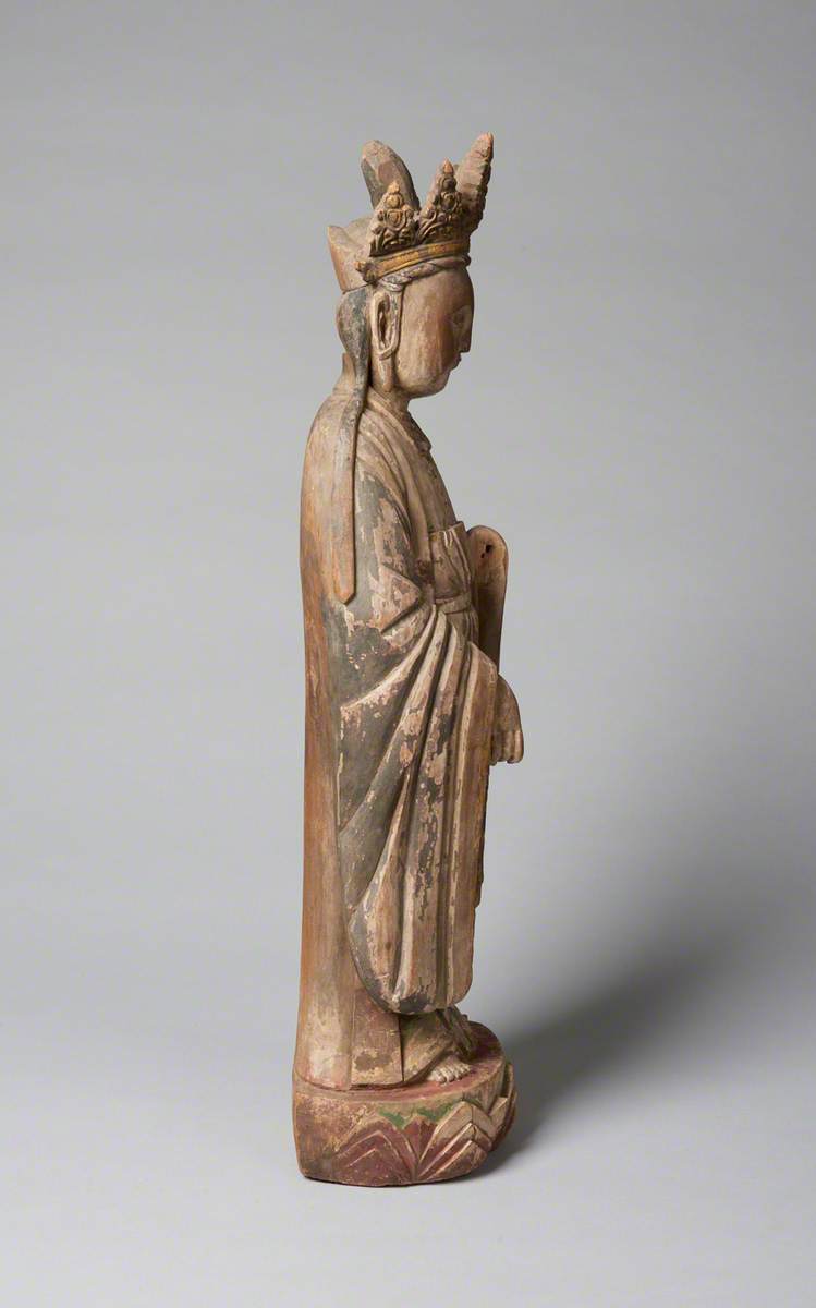 Guanyin Wearing Crown