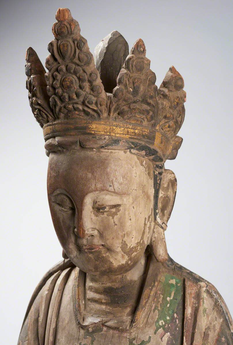 Guanyin Wearing Crown