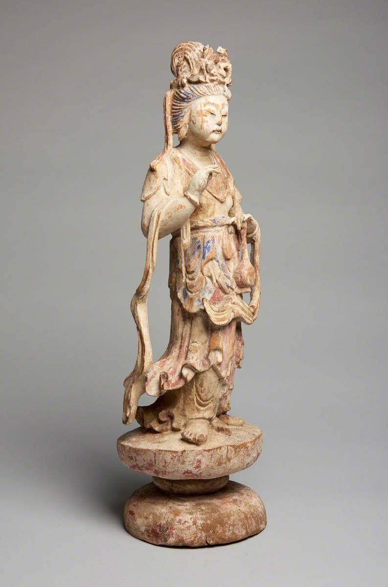 Guanyin with Diadem and Flowers