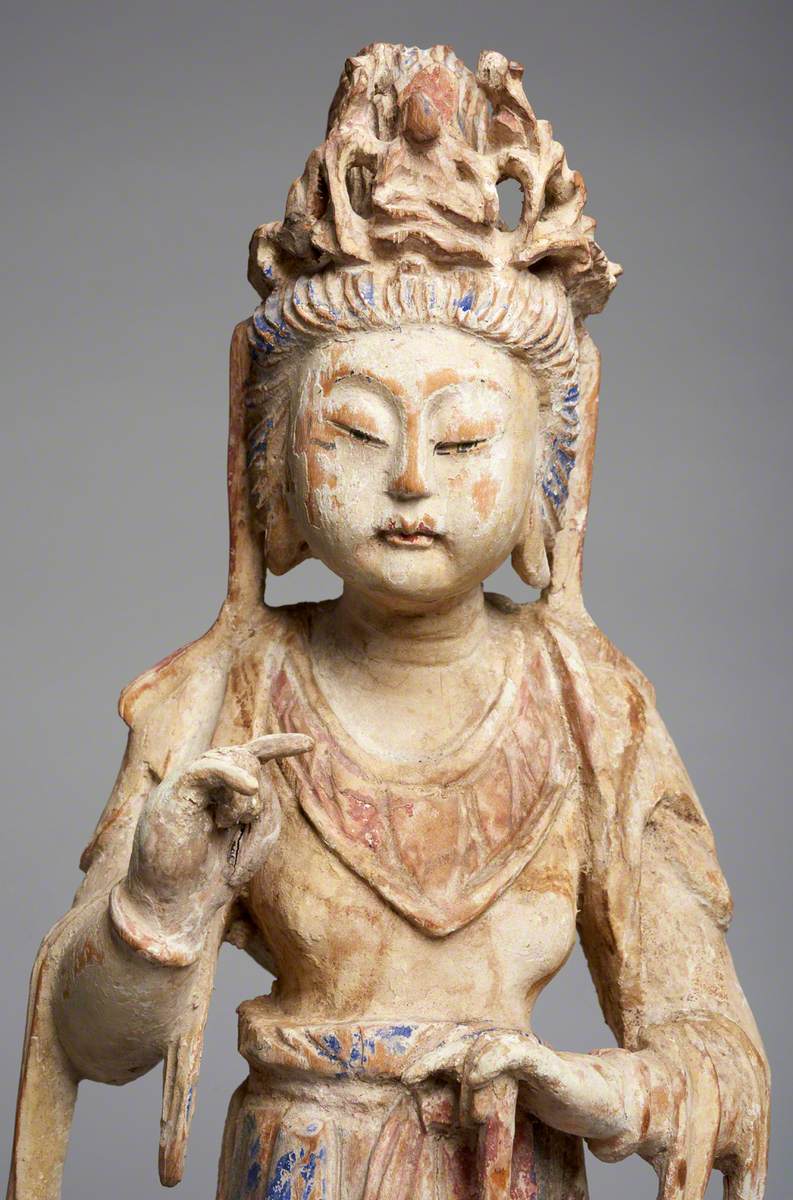 Guanyin with Diadem and Flowers*
