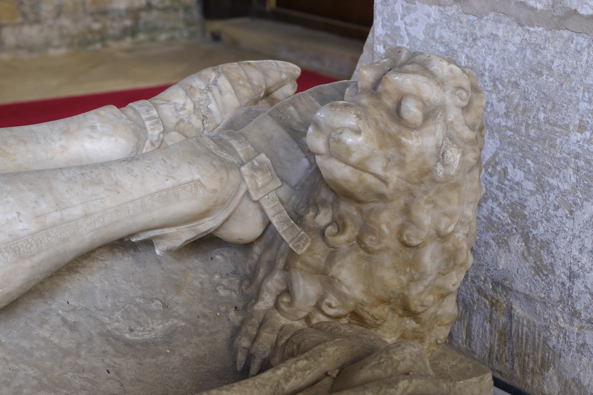 Tomb of Sir William Ryther (d.c.1426) and Sybil Aldburgh
