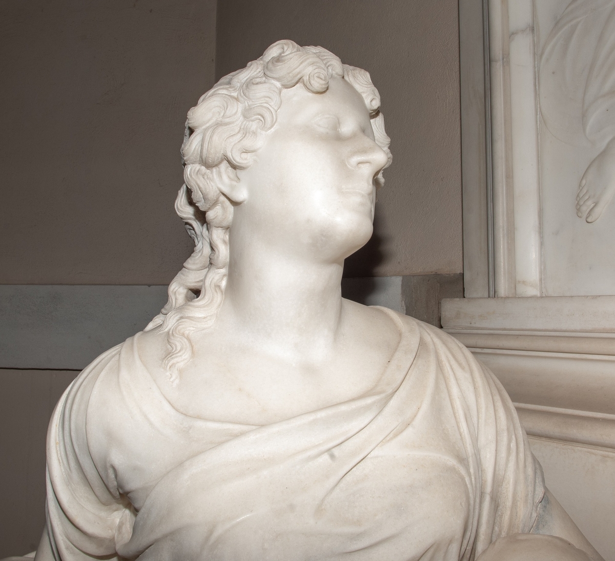 Memorial to Georgiana (1789–1822), 4th Duchess of Newcastle