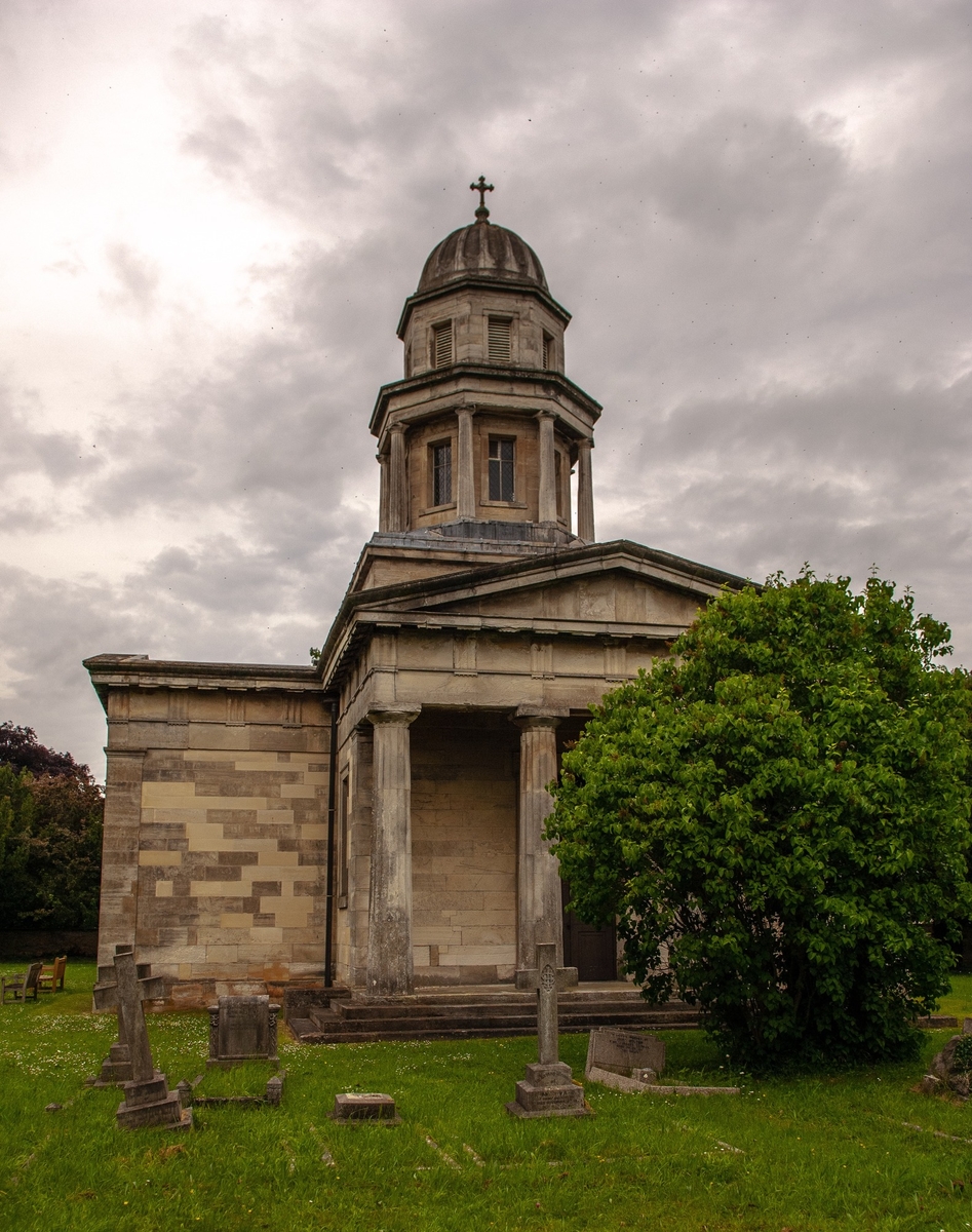 Memorial to Dukes of Newcastle