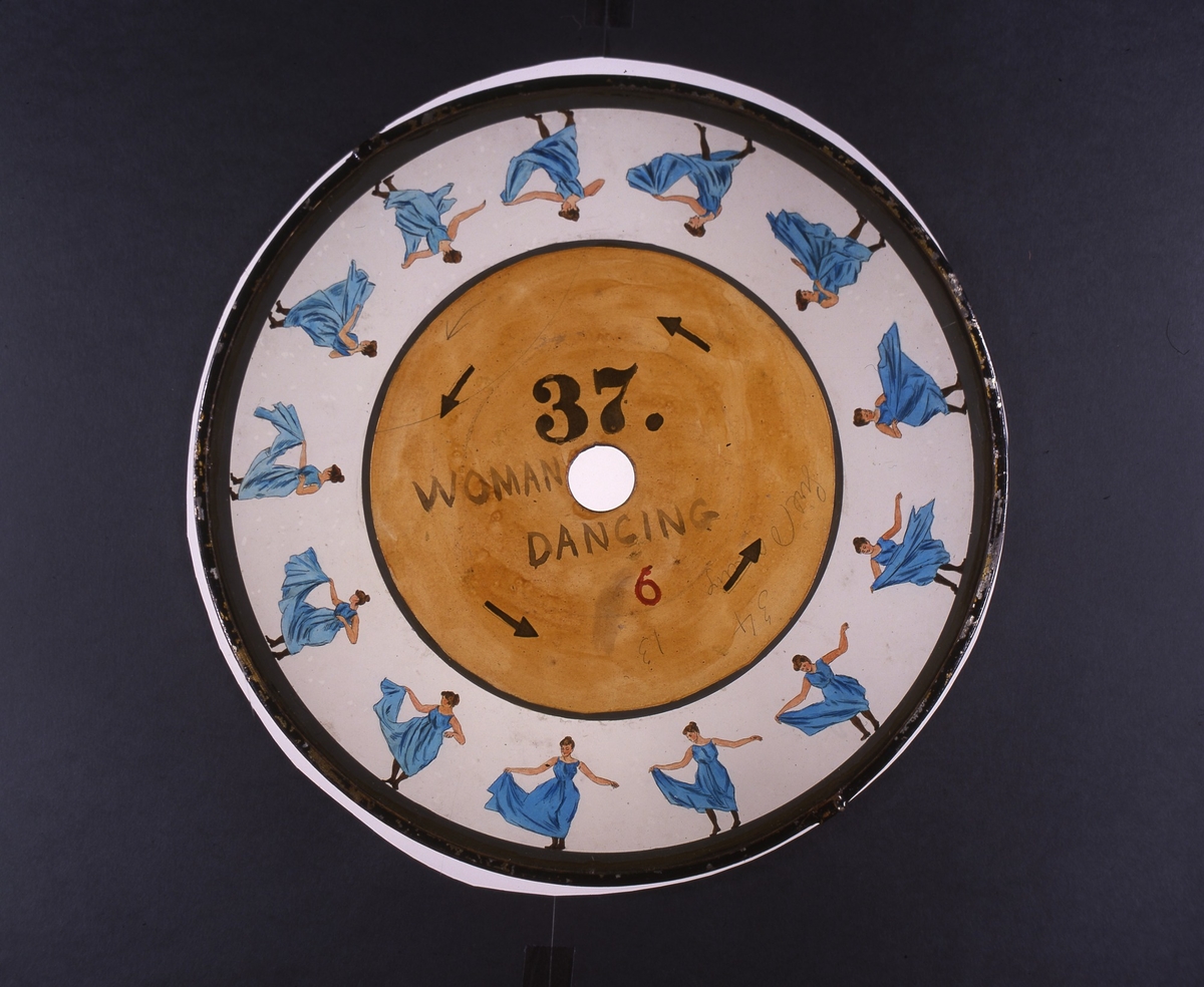 Zoopraxiscope Disc, 'Woman dancing'