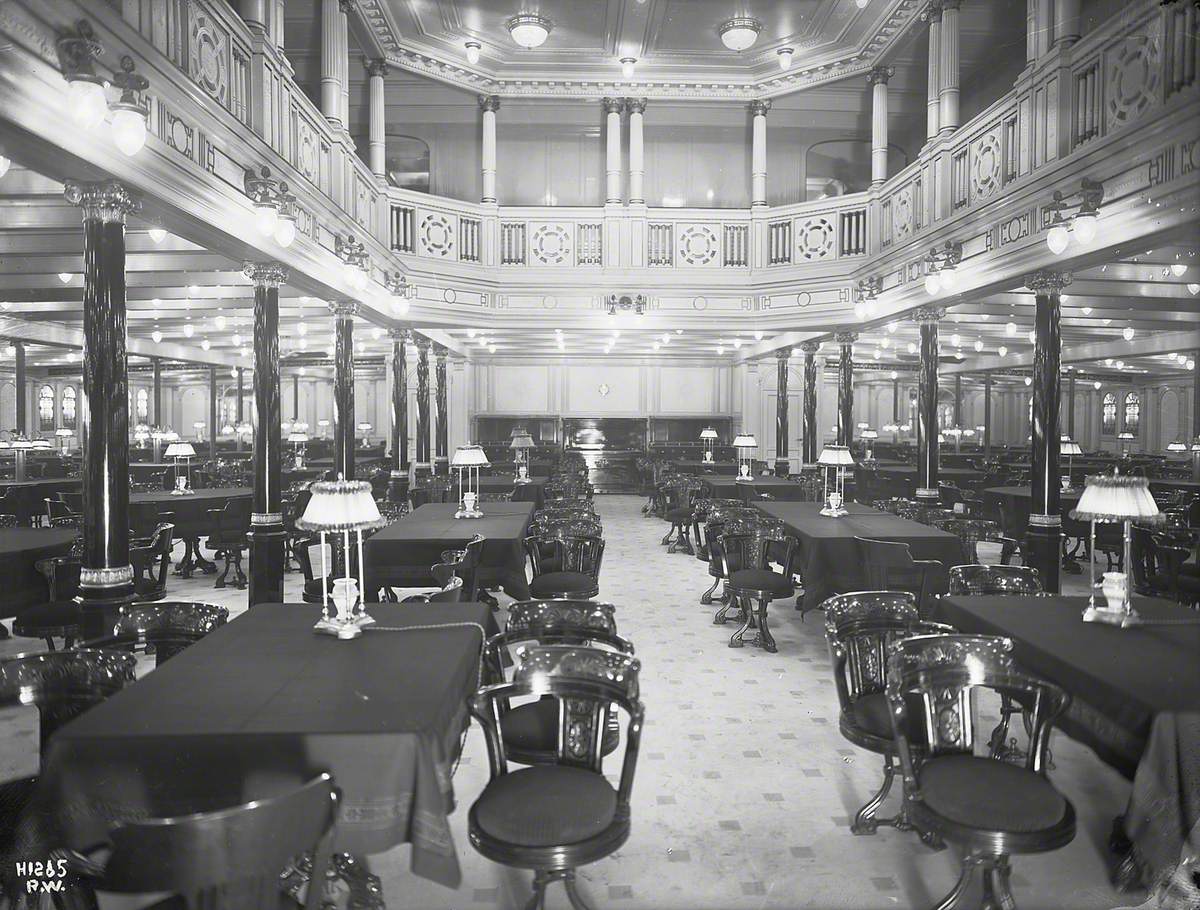 First class dining saloon, with balcony
