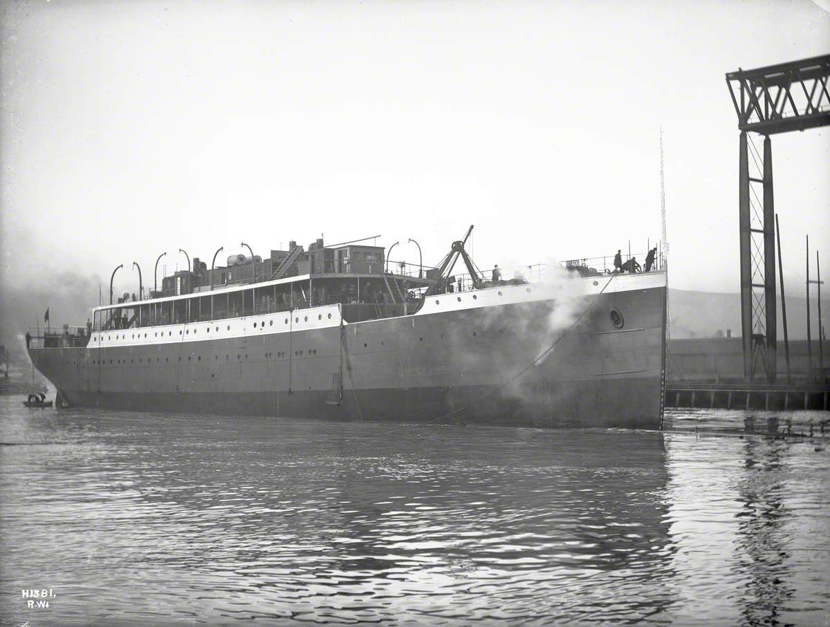 Starboard bow 3/4 profile afloat immediately after launch