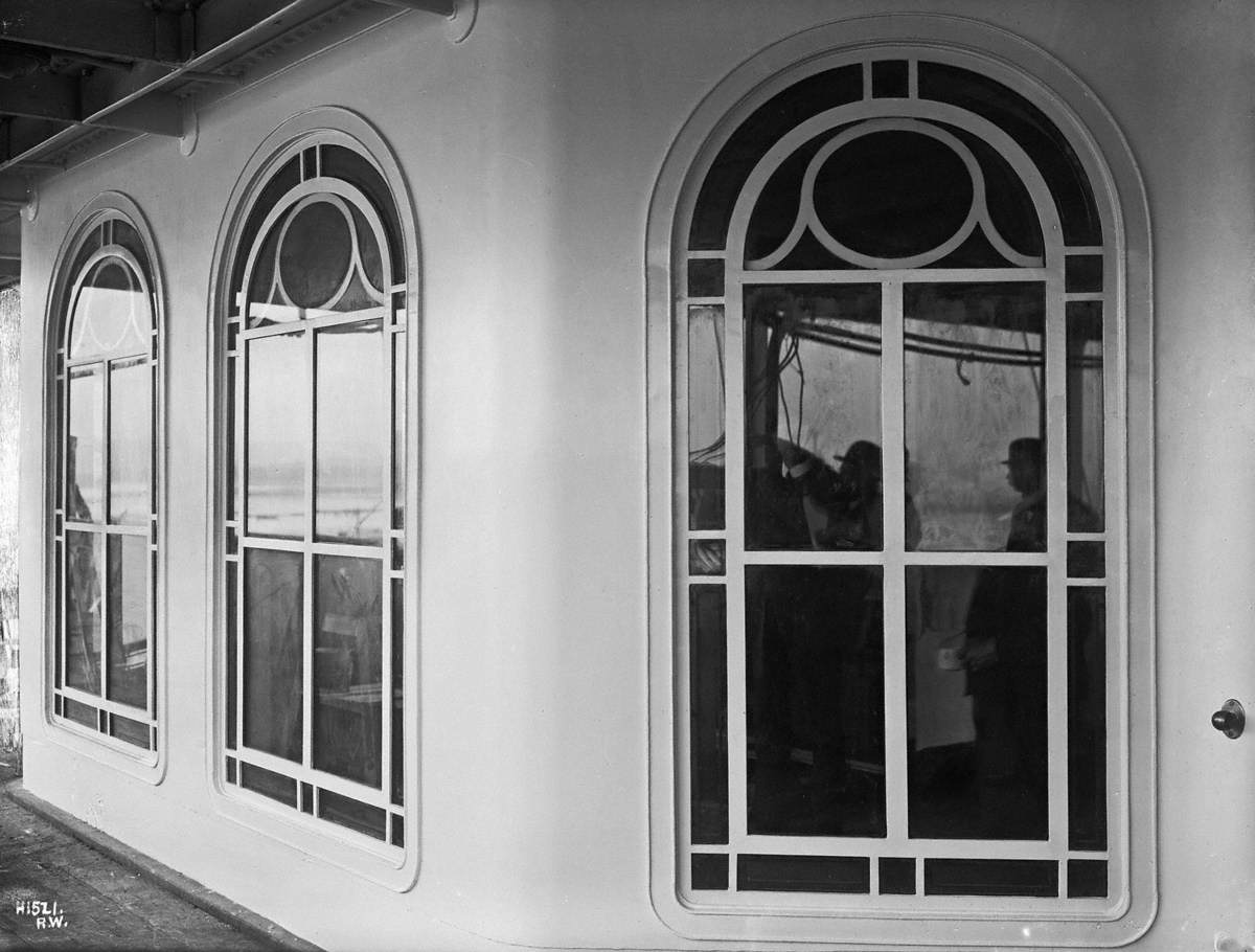 Promenade deck and windows of palm court, starboard side