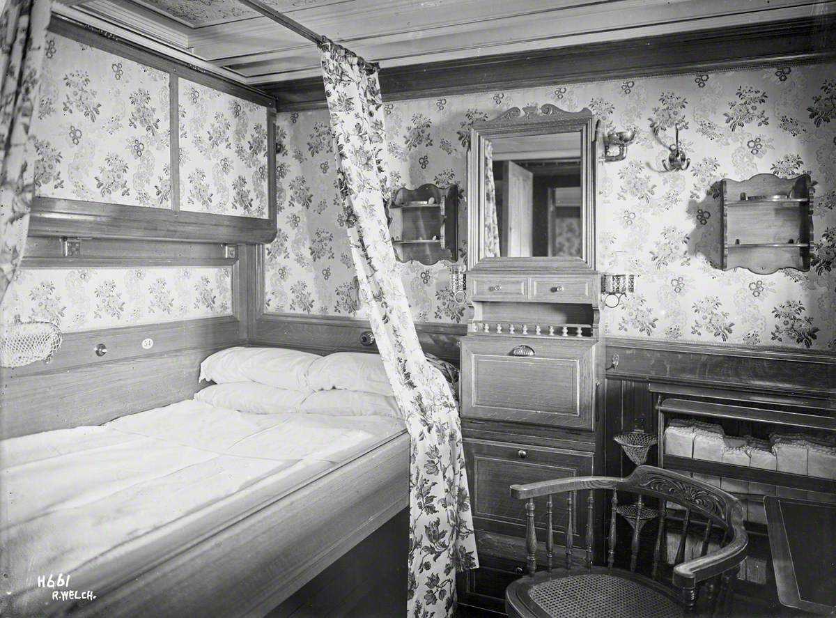 First class cabins with single and double beds