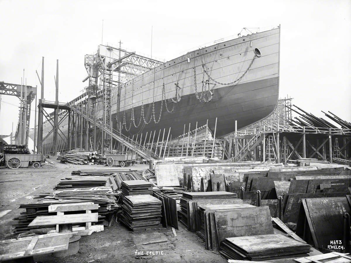 Starboard bow 3/4 profile on slip prior to launch