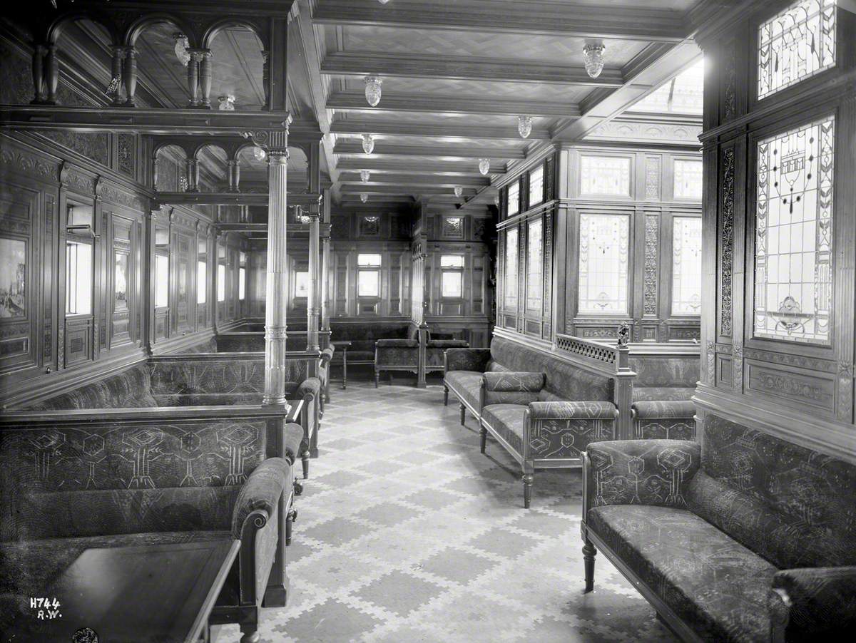 First class smoke room, with fireplace
