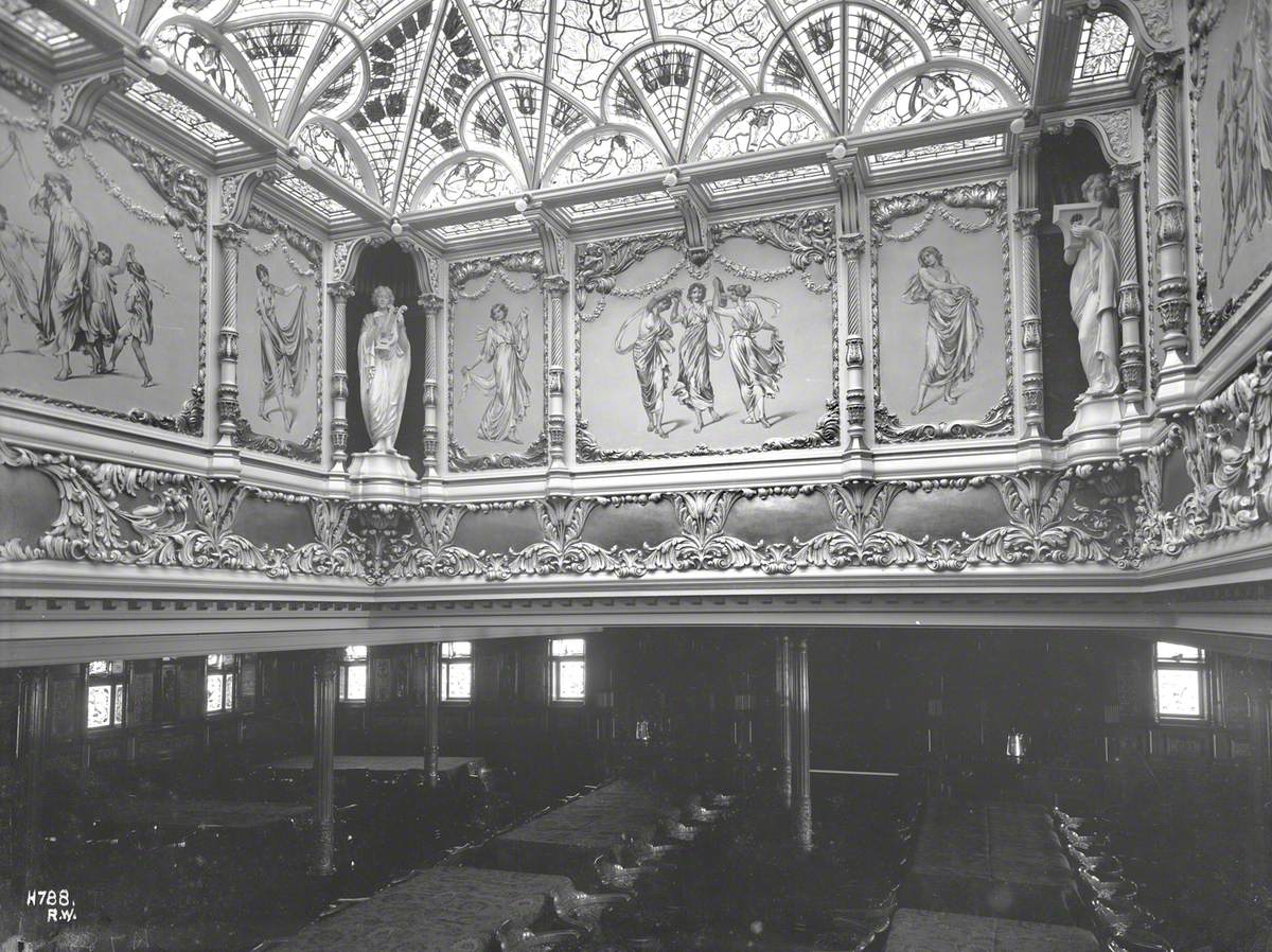 Dome, decorated panels and frieze in first class dining saloon