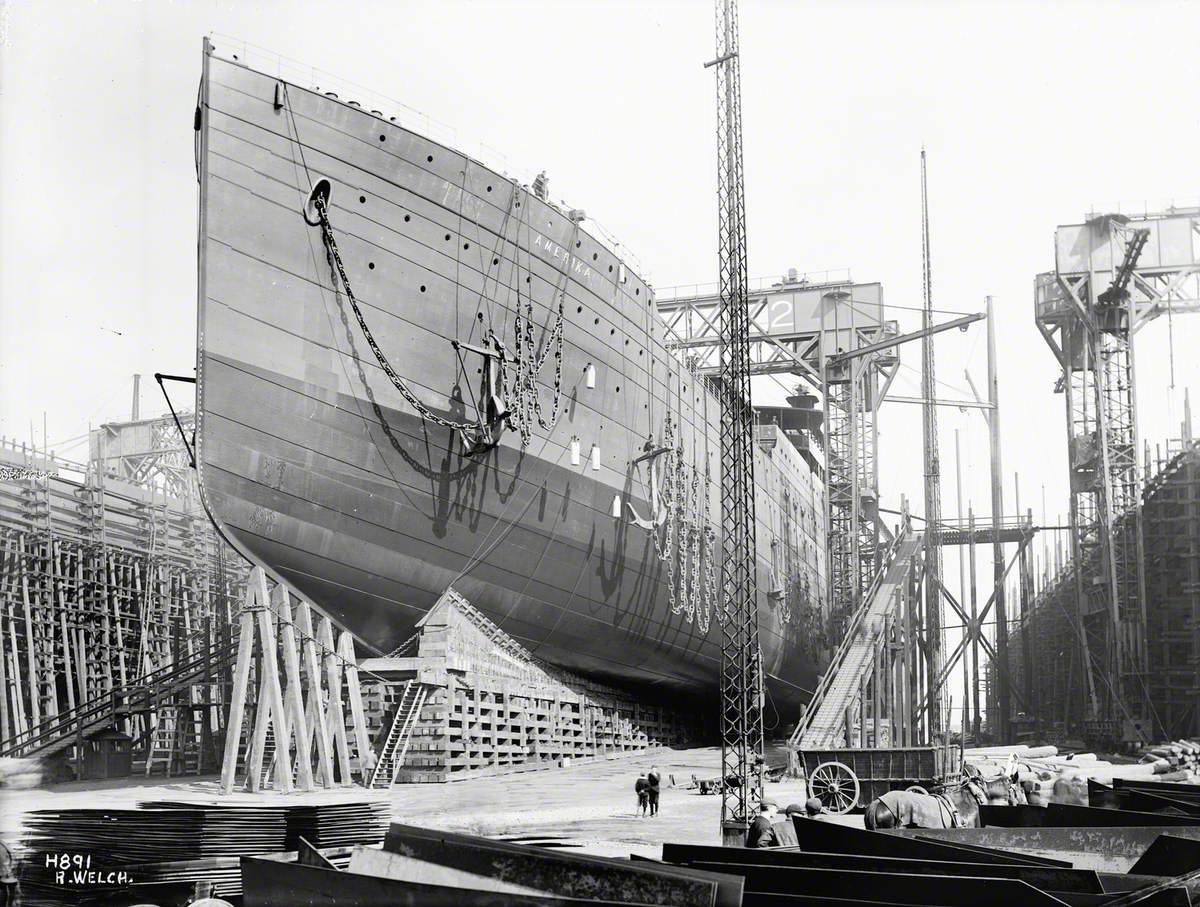 Port bow view on slip prior to launch
