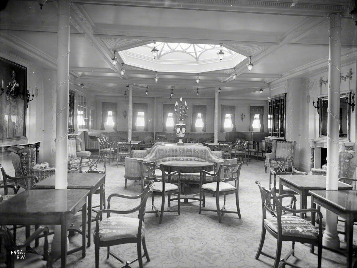 First class ladies drawing room