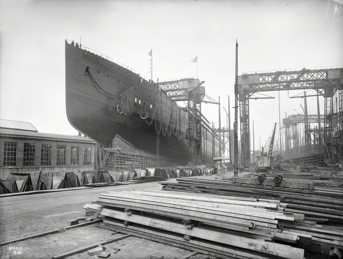 Port bow view on slip prior to launch