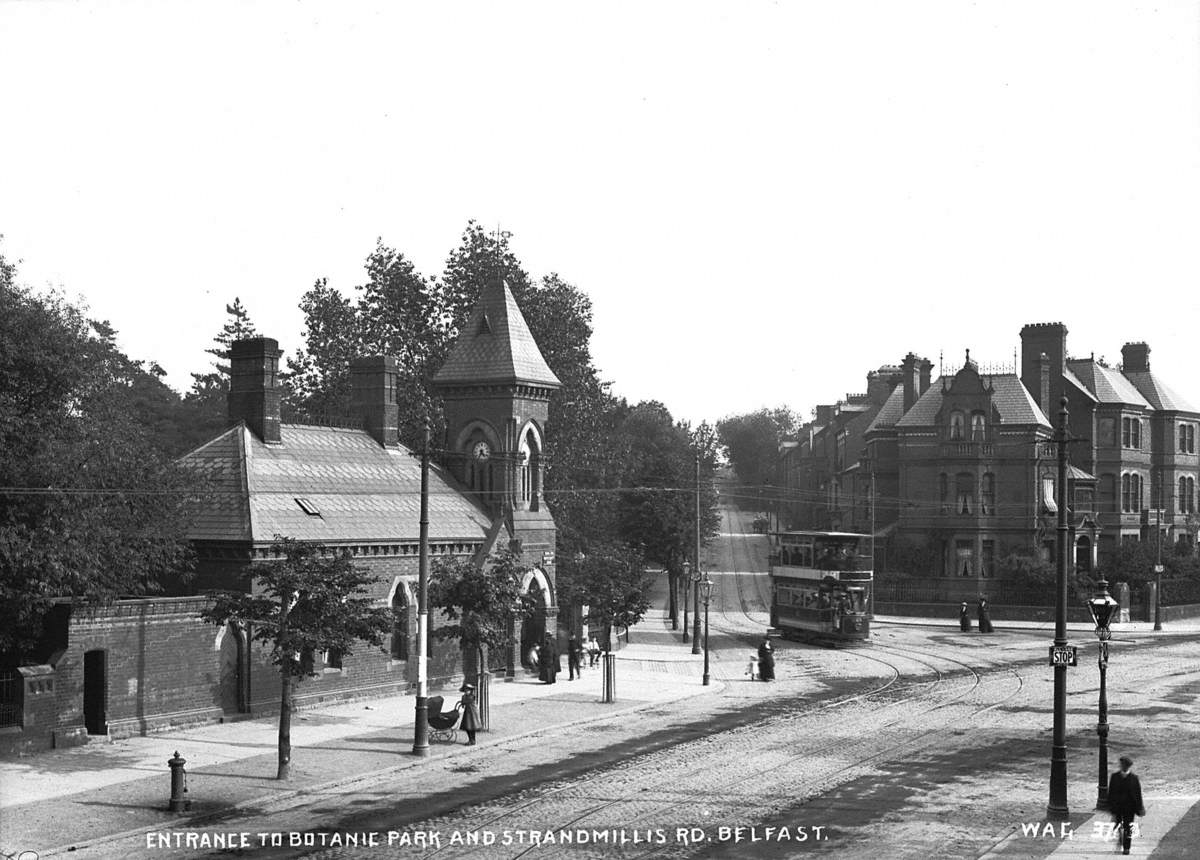 Entrance to Botanic Park and Stranmillis Road Belfast